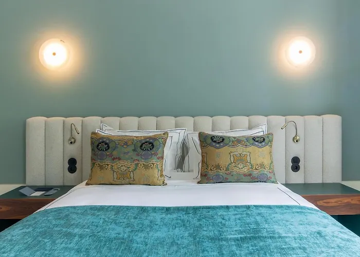 Maison Bleue By Foz Hotel 4*