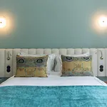 Maison Bleue By Foz Hotel 4*